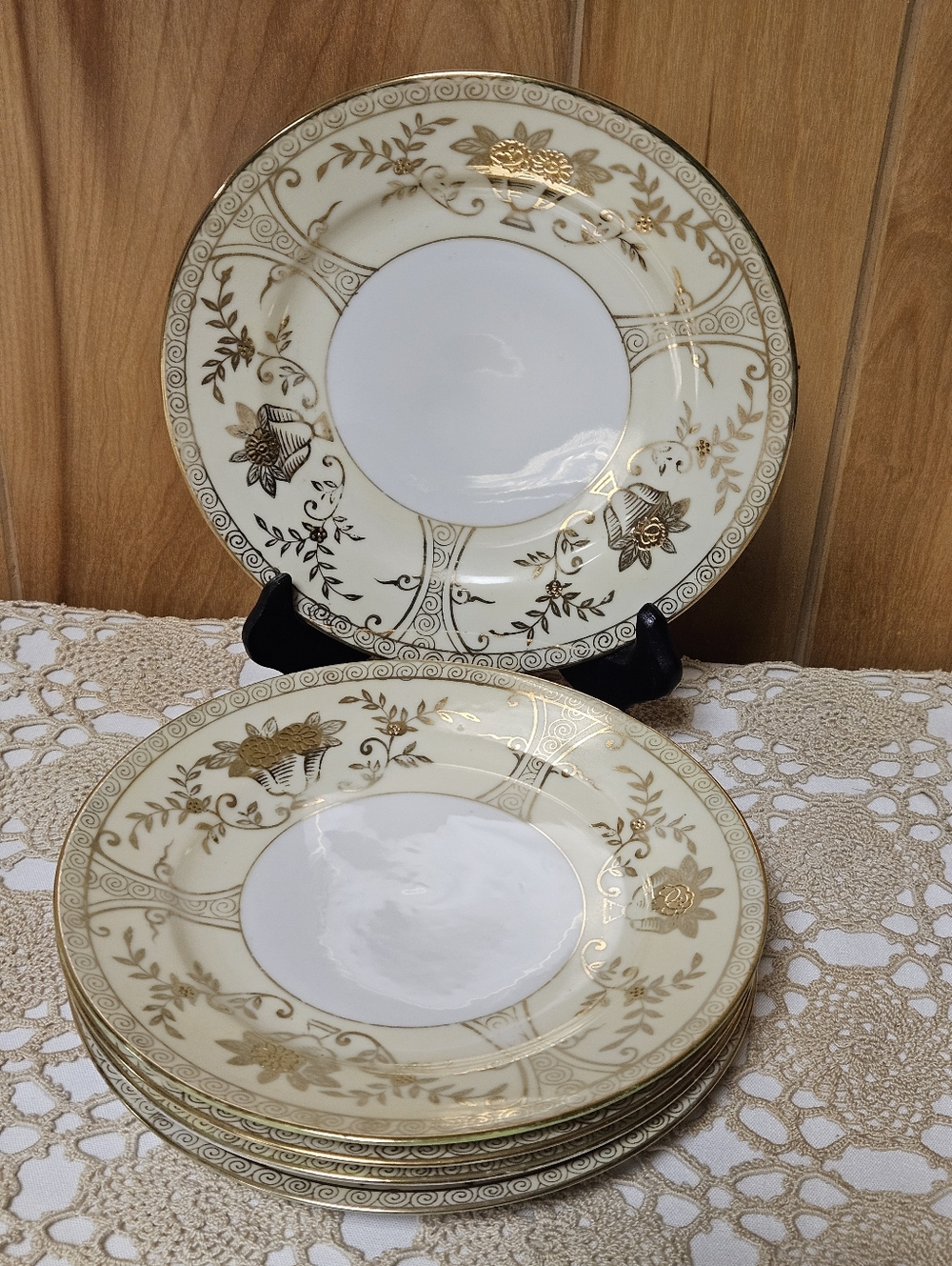 Vintage Japan Takito & Company Set Of 5- 7 1/4 Moriage Bread Dessert Plates